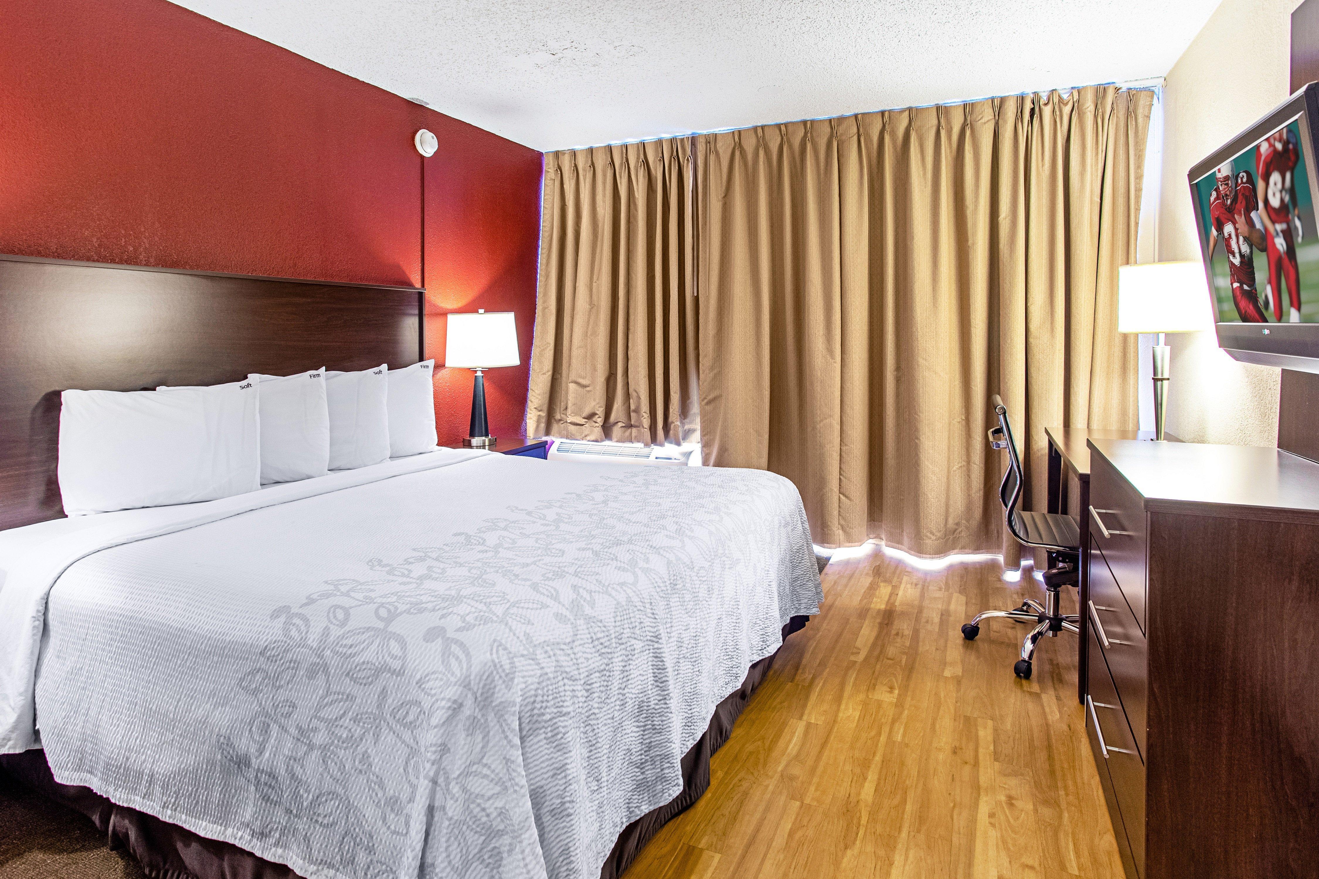 Red Roof Inn Plus+ Wichita East Exterior photo