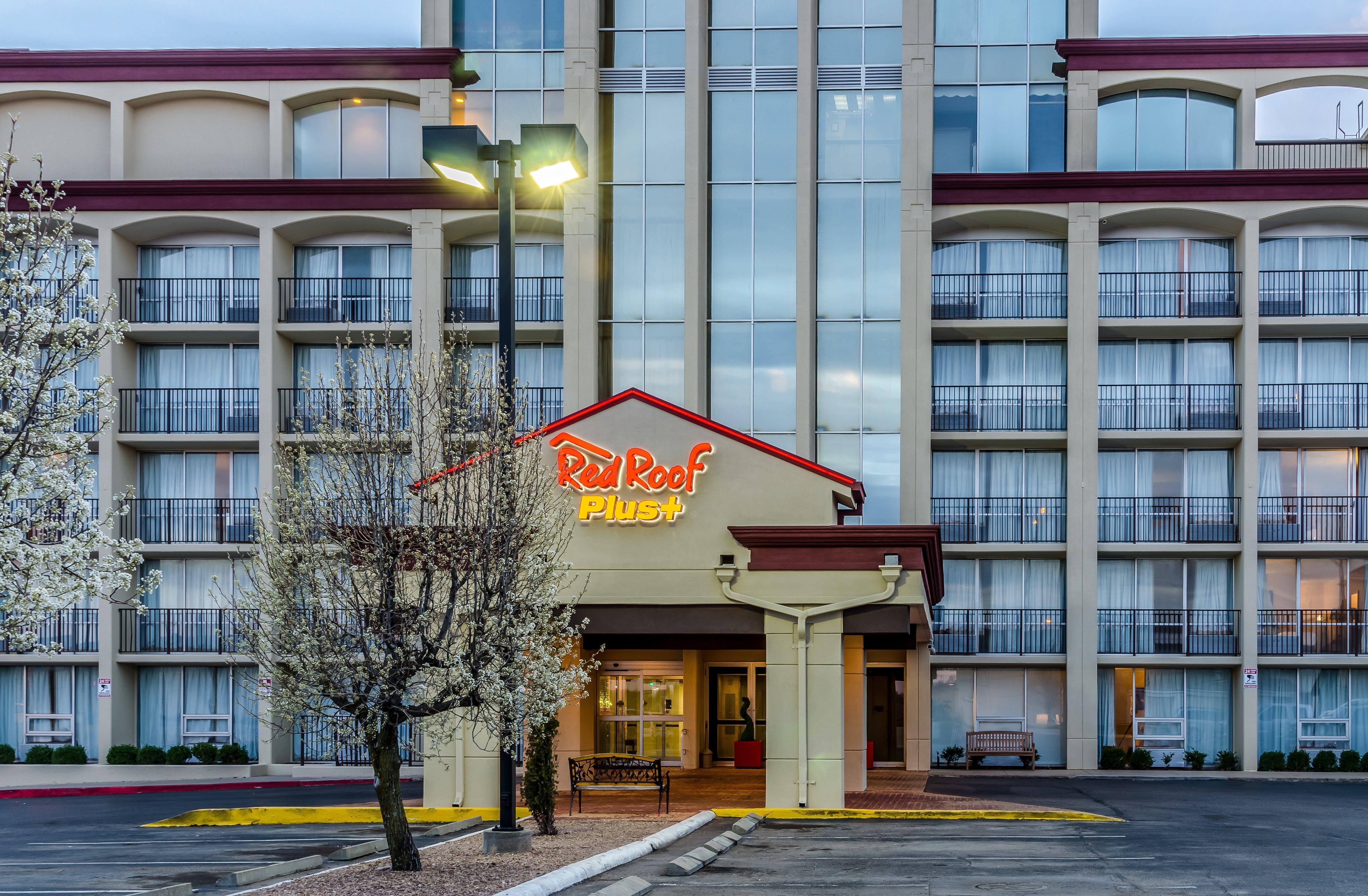 Red Roof Inn Plus+ Wichita East Exterior photo