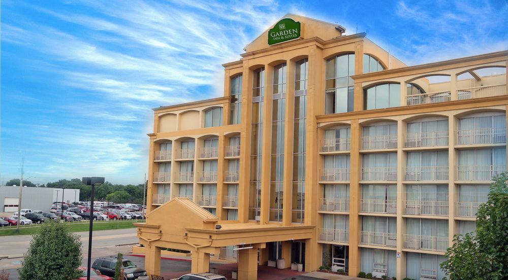 Red Roof Inn Plus+ Wichita East Exterior photo